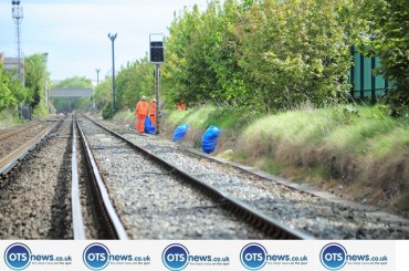 ots-railway clean up southport ots onthespot ots otsnews.co.uk_0