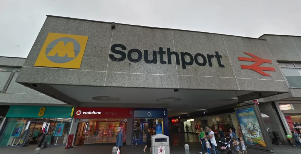 Southport Station to Chapel Street walkway gets refurbishment ahead of Open