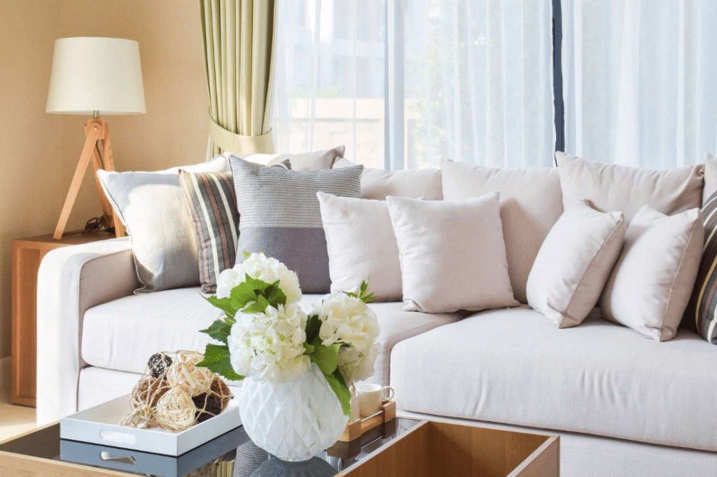 The Top 3 Companies for Pillows Wholesale in the UK